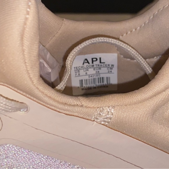APL NWT Womens techloom tracer sneaker-size 7.5 - Picture 2 of 5